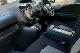 Nissan, Serena