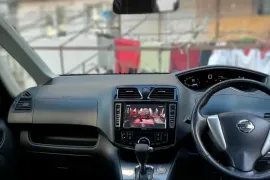 Nissan, Serena