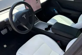 Tesla, Model 3