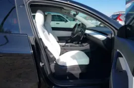 Tesla, Model Y