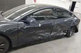 Tesla, Model 3