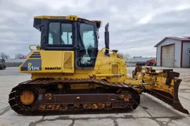 Komatsu, D155AX