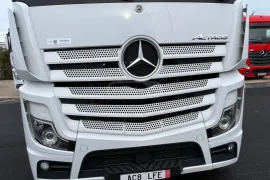 Mercedes-Benz , Actros