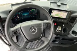 Mercedes-Benz , Actros