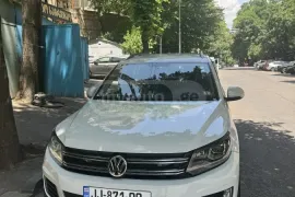 Volkswagen, Tiguan