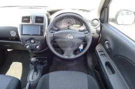 Nissan, March