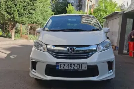 Honda, Freed