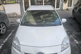 Toyota, Prius