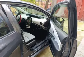 Toyota, Prius