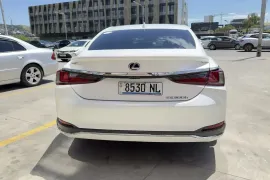 Lexus , ES series, ES 300