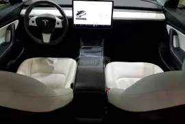 Tesla, Model 3