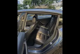 Tesla, Model 3