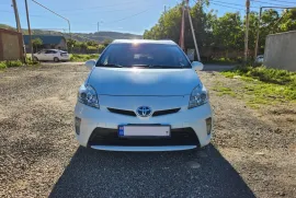 Toyota, Prius