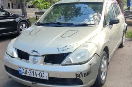 Nissan, Tiida