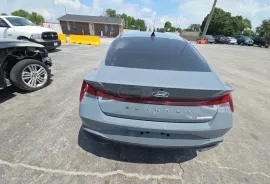 Hyundai, Elantra