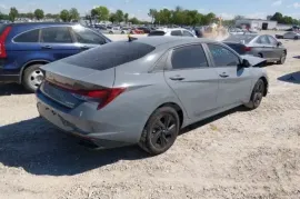 Hyundai, Elantra