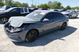 Hyundai, Elantra