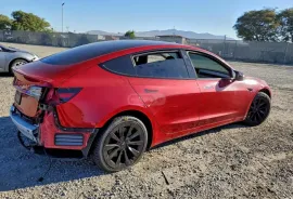 Tesla, Model 3