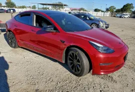 Tesla, Model 3