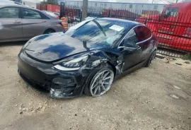 Tesla, Model 3