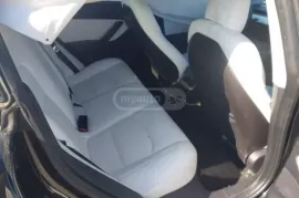 Tesla, Model 3