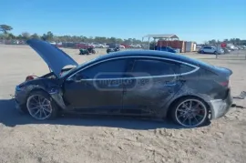 Tesla, Model 3