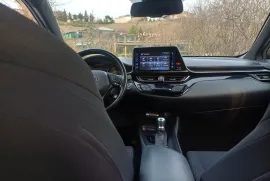 Toyota, C-HR