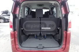 Nissan, Serena