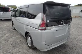 Nissan, Serena