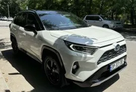 Toyota, RAV4