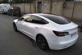 Tesla, Model 3