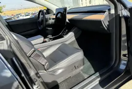 Tesla, Model 3