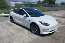 Tesla, Model 3