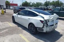 Tesla, Model 3