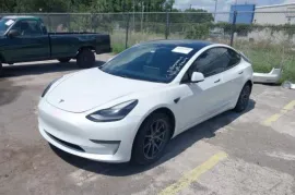 Tesla, Model 3
