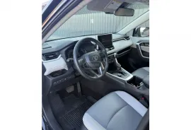 Toyota, RAV4