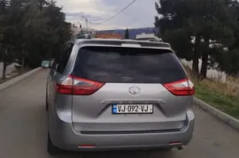 Toyota, Sienna