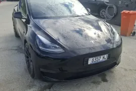 Tesla, Y performance