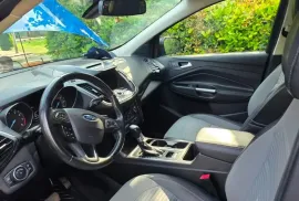 Ford, Escape