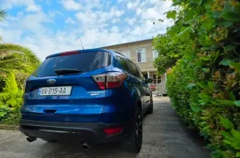 Ford, Escape