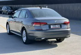 Volkswagen, Passat