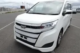 Toyota, Noah