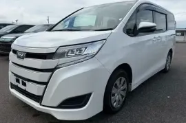 Toyota, Noah