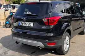 Ford, Escape