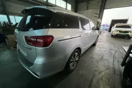 Kia, Carnival