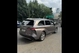 Toyota, Sienna