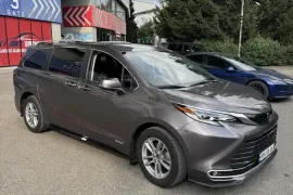 Toyota, Sienna