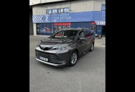 Toyota, Sienna