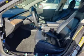 Tesla, Model 3