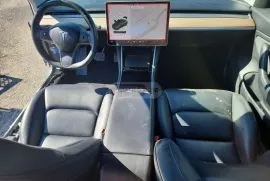 Tesla, Model 3
